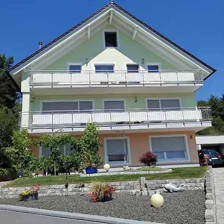 Apartment Zum Baetstaen *